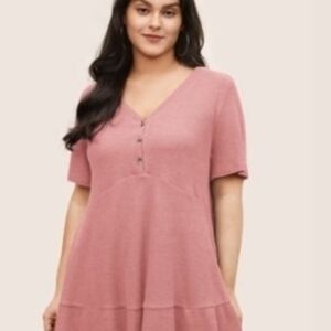 Women's Pink V-Neck Buttoned Top